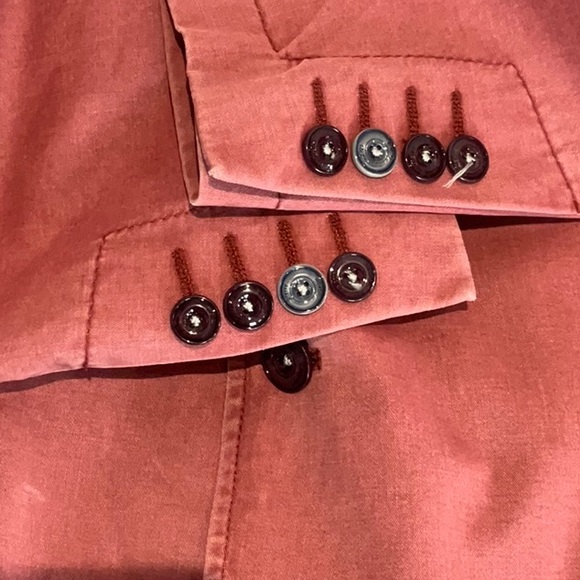 Men’s casual sports jacket. Brand is Pierre Cardin. Size 44S
label says GR 28 - Picture 5 of 9